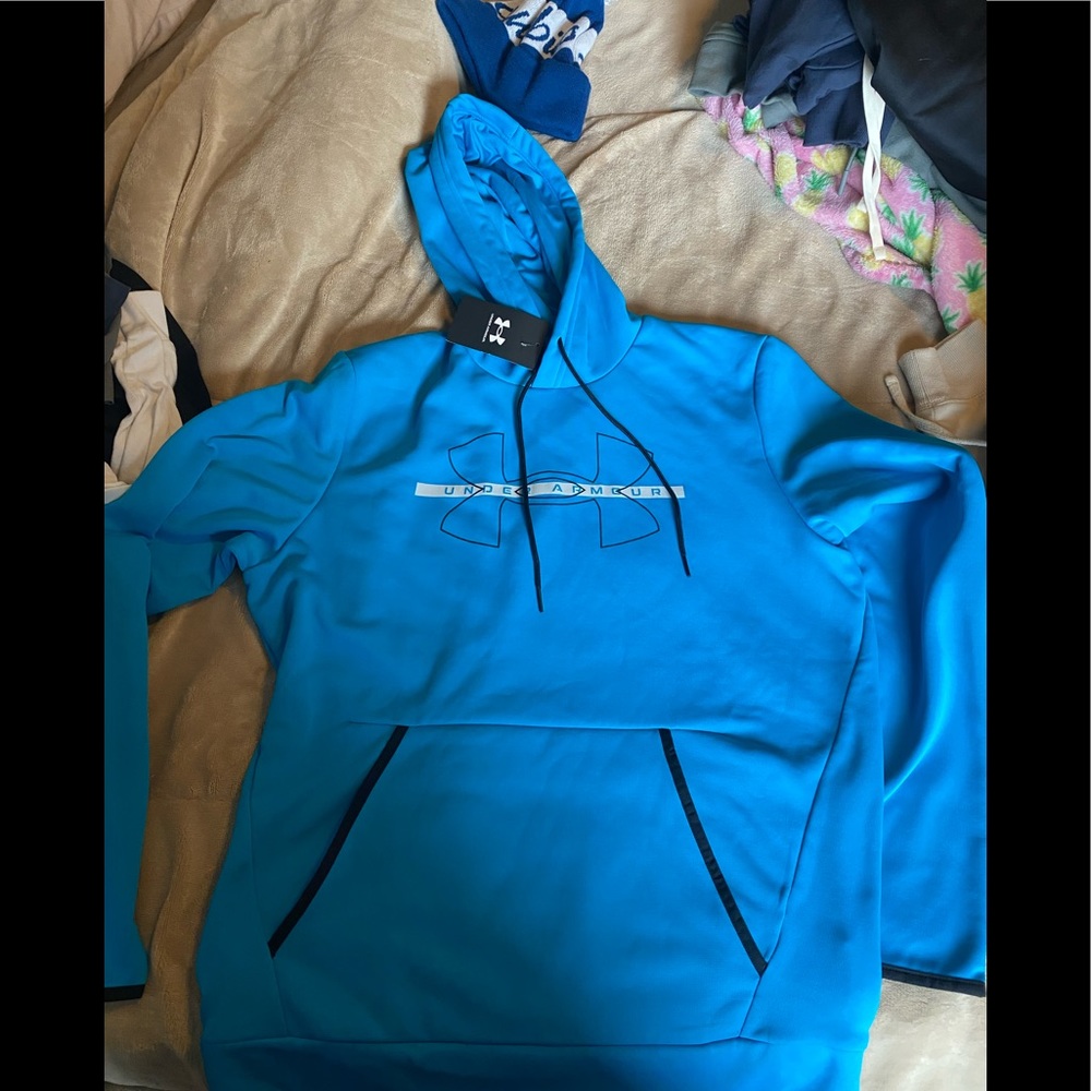 NWT Under Armour Sweatshirt